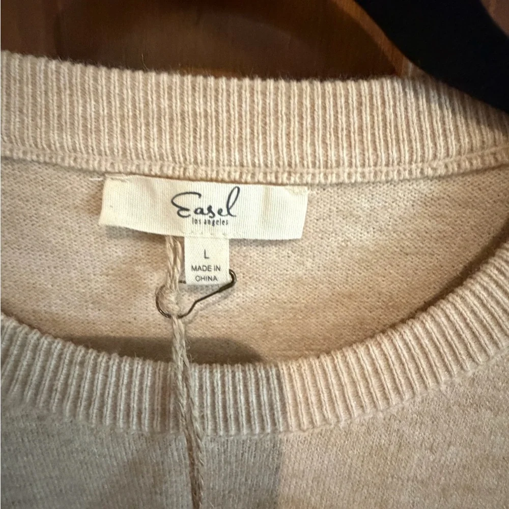 easel Neutral Beige Ribbed Crewneck Pullover - Picture 2 of 4